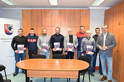 Rozwój sportu w Gminie Ozimek w I półroczu 2023 - podpisano umowy dotacyjne